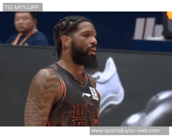 鲍威尔首节狂砍14分全场仅得23分表现起伏不定引发热议